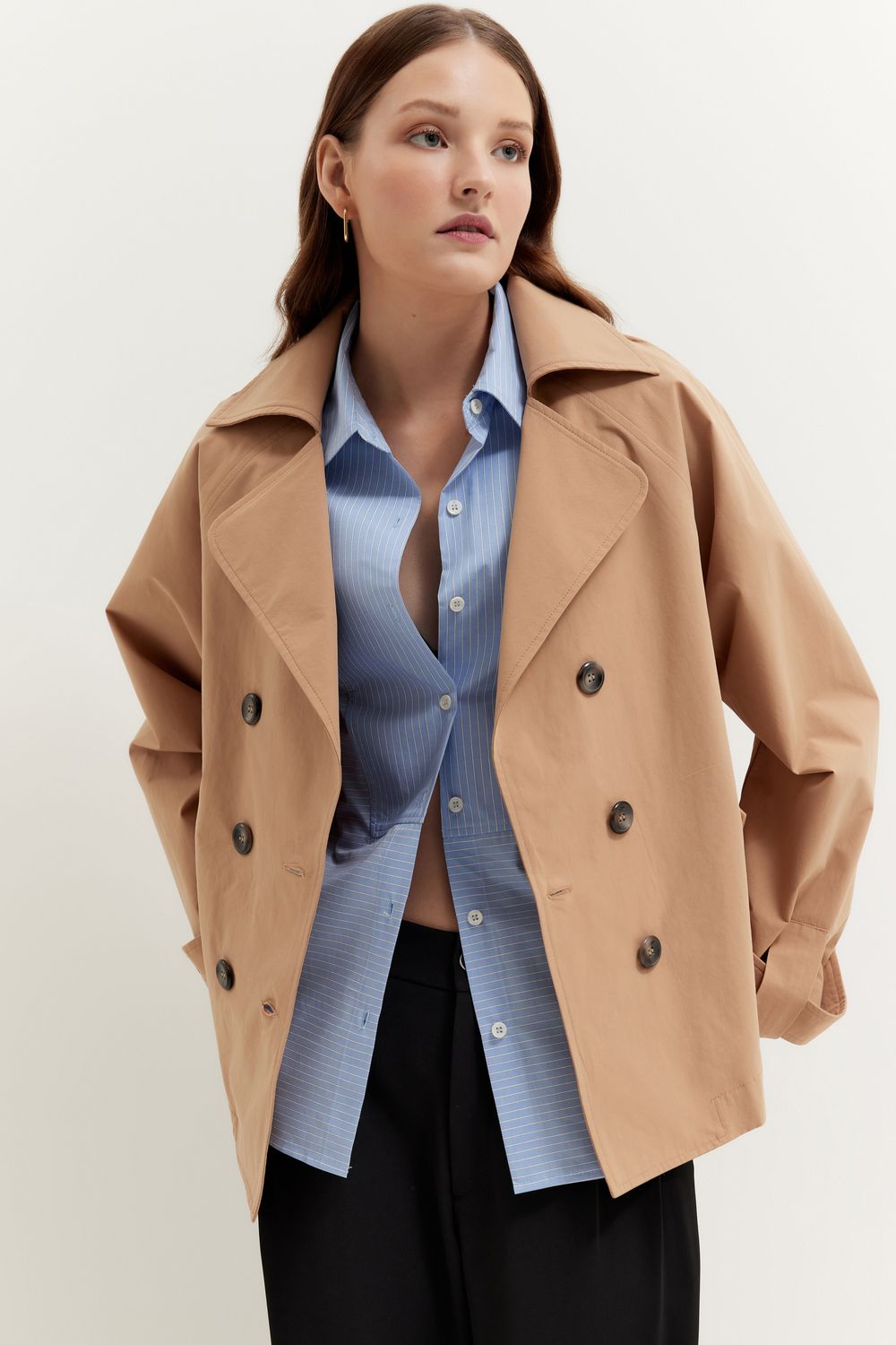 TRENCH COAT CURTO - CARAMELO M - CARAMELO