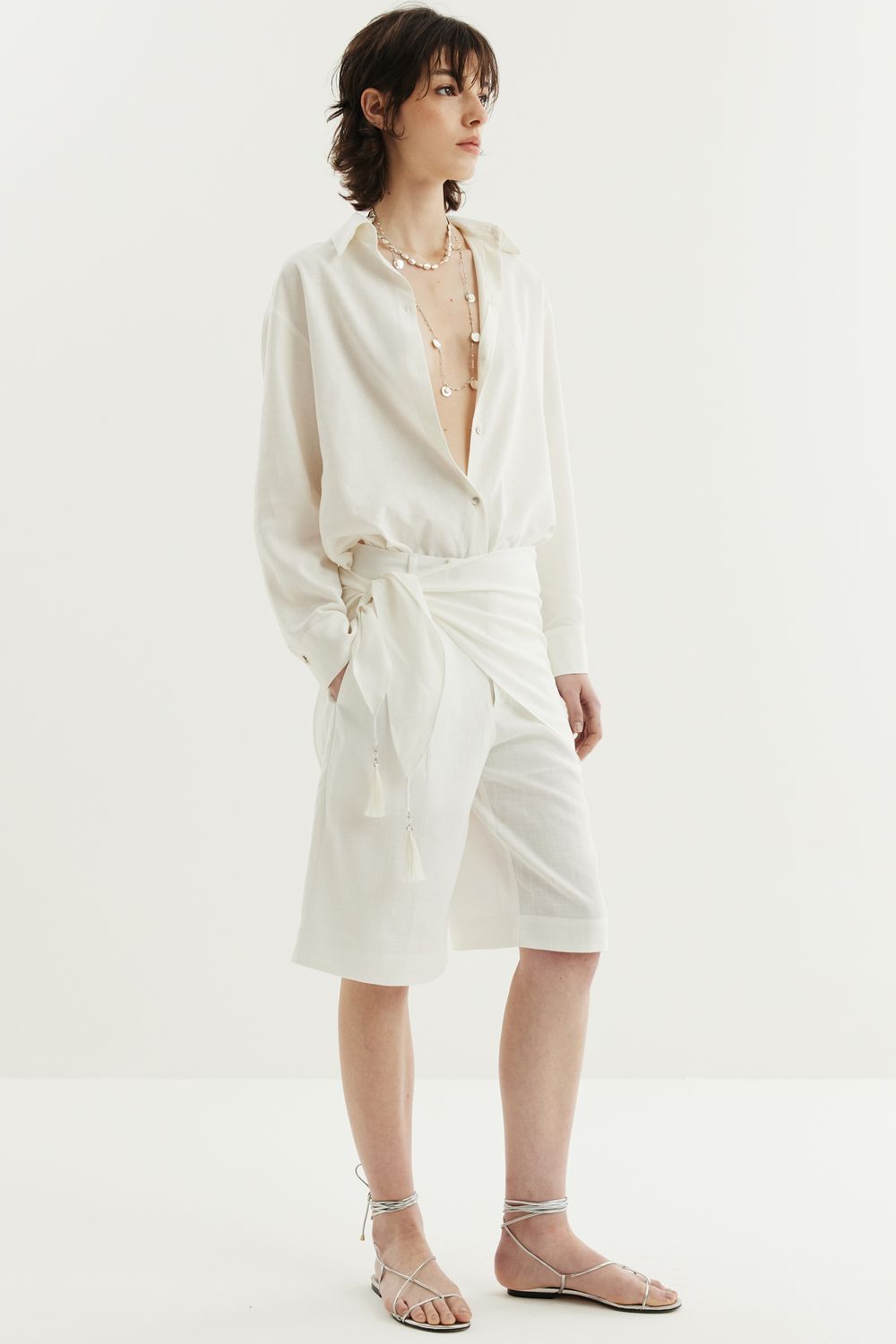 BERMUDA COM LINHO BUENA VISTA - OFF WHITE PP - OFF WHITE BERMUDA COM LINHO BUENA VISTA - OFF WHITE PP - OFF WHITE