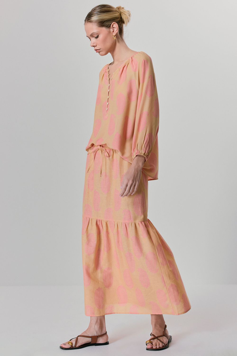 SAIA COM LINHO ESTAMPA CASHEMIRE - BANANA PP - BANANA SAIA COM LINHO ESTAMPA CASHEMIRE - BANANA PP - BANANA