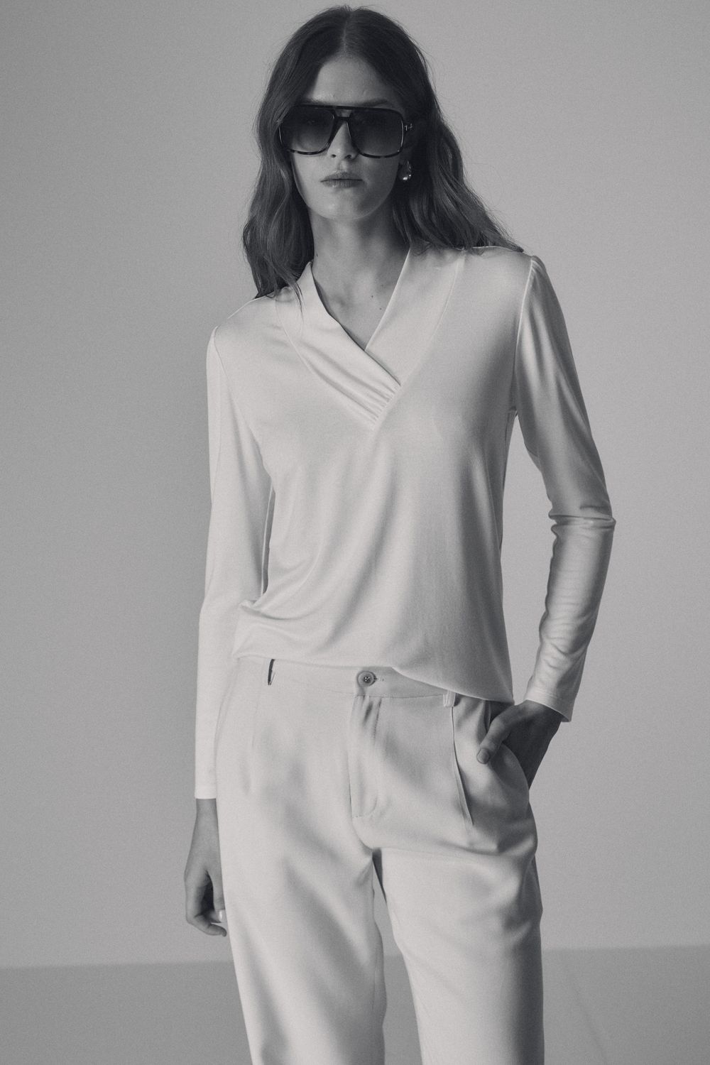 BLUSA MALHA TRICOT GOLA V - OFF WHITE G - OFF WHITE