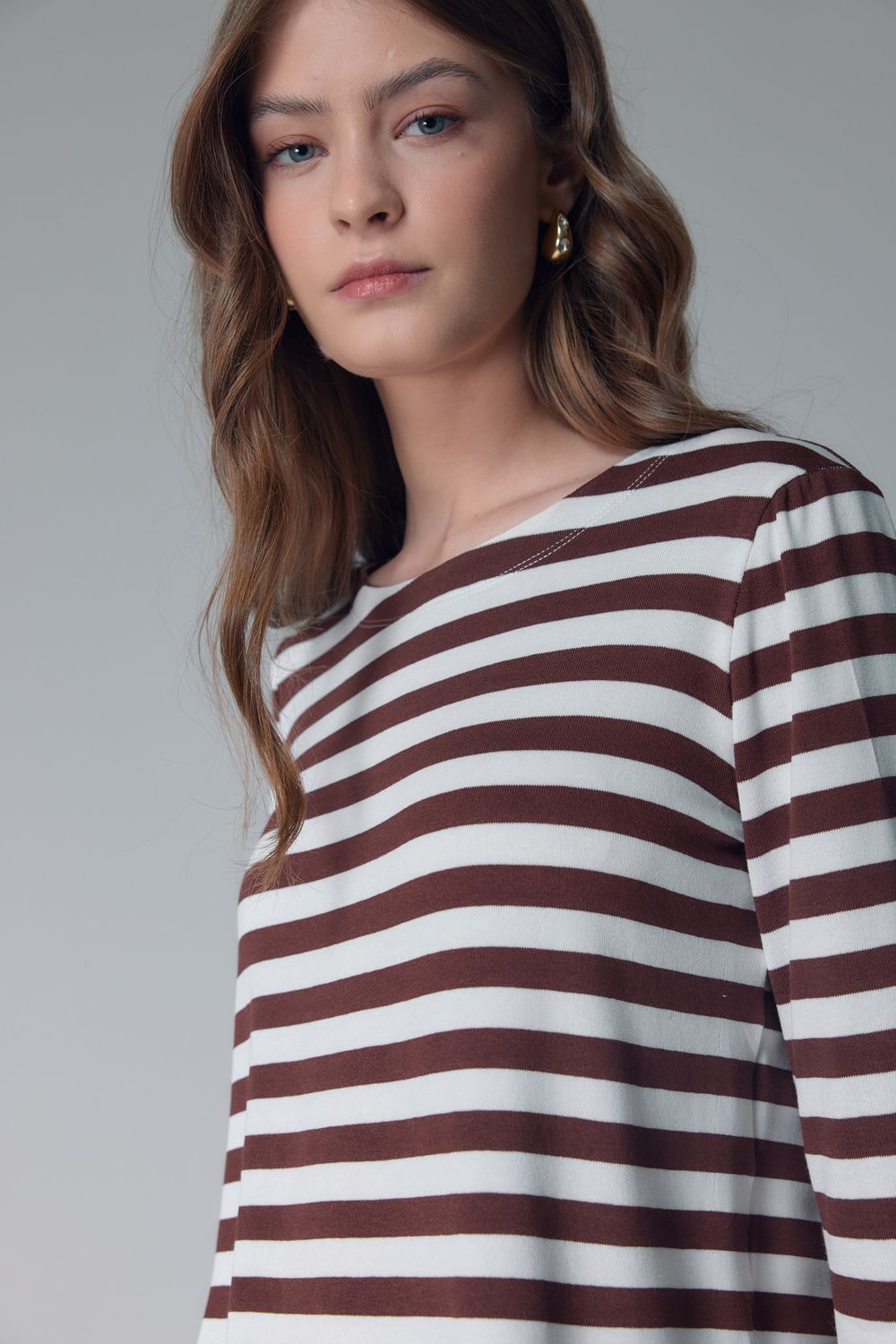 BLUSA MALHA TRICOT LISTRADA BASIC - MARROM P - MARROM