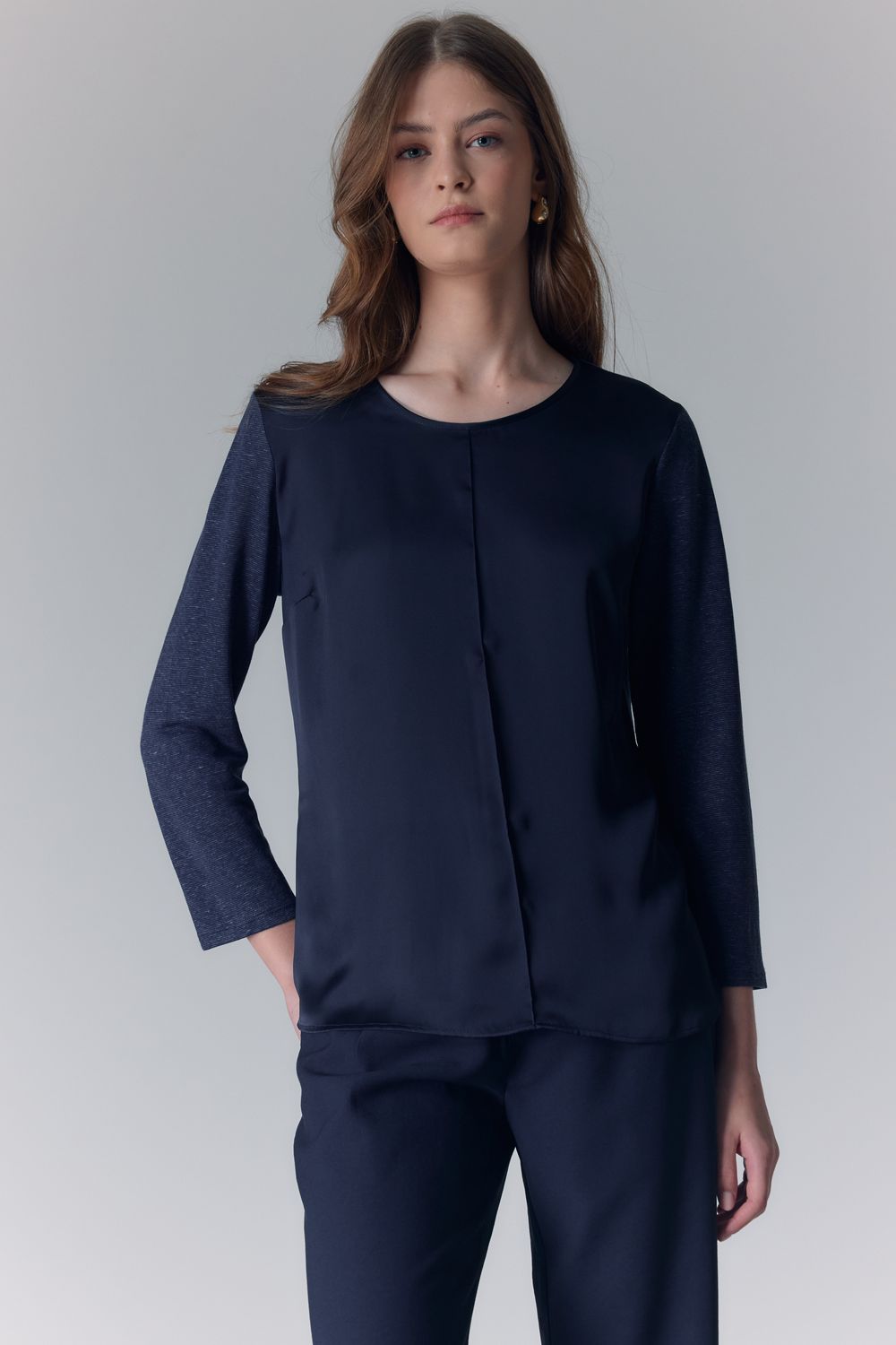 BLUSA MALHA LINHO COM GLOSS MANGA LONGA - AZUL MARINHO PP - AZUL MARINHO BLUSA MALHA LINHO COM GLOSS MANGA LONGA - AZUL MARINHO PP - AZUL MARINHO