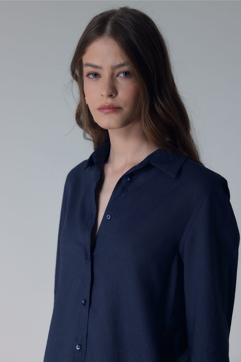 CAMISA COM LINHO BOTÕES LATERIAS - AZUL MARINHO PP - AZUL MARINHO CAMISA COM LINHO BOTÕES LATERIAS - AZUL MARINHO PP - AZUL MARINHO