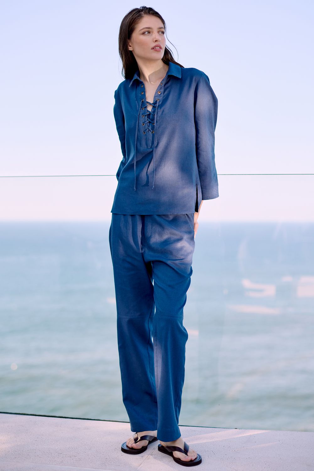 Calça Com Linho Recorte Cigarrete - AZUL MARINHO PP - AZUL MARINHO Calça Com Linho Recorte Cigarrete - AZUL MARINHO PP - AZUL MARINHO