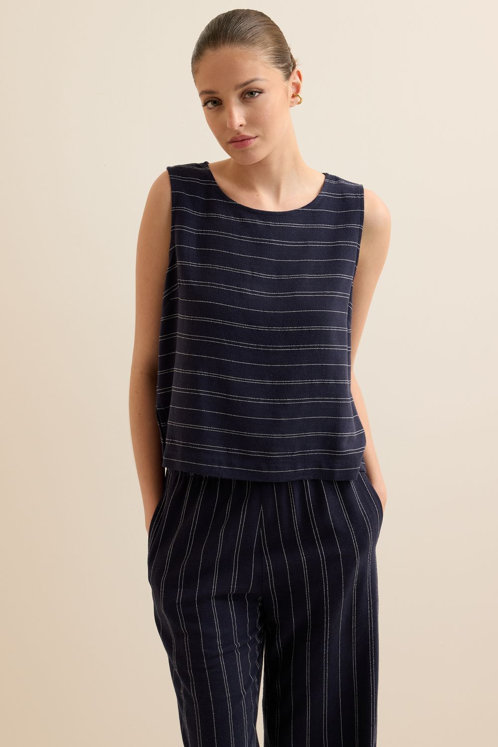 Top Com Linho Listrado - AZUL MARINHO M - AZUL MARINHO Top Com Linho Listrado - AZUL MARINHO M - AZUL MARINHO