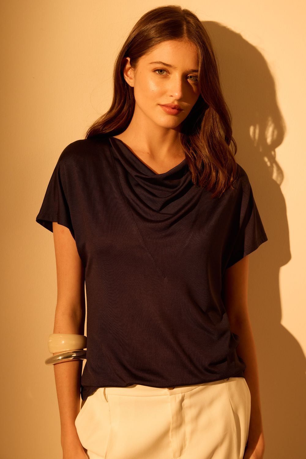 Blusa Malha Sophistique Decote Drape - AZUL MARINHO PP - AZUL MARINHO Blusa Malha Sophistique Decote Drape - AZUL MARINHO PP - AZUL MARINHO