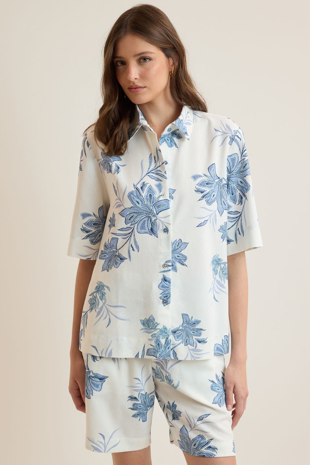 Camisa Com Linho Estampa Flores - OFF WHITE PP - OFF WHITE Camisa Com Linho Estampa Flores - OFF WHITE PP - OFF WHITE