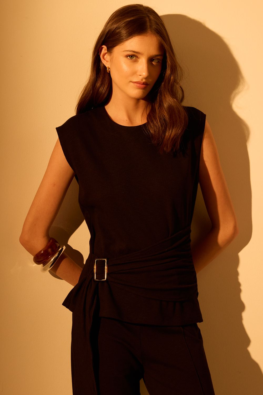 Blusa Malha Tricot Faixa e Fivela - PRETO P - PRETO