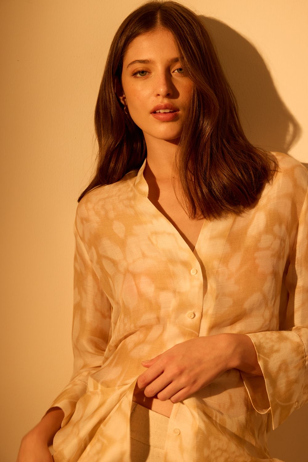 Camisa Estampa Tie Dye Flor - AMARELO PP - AMARELO