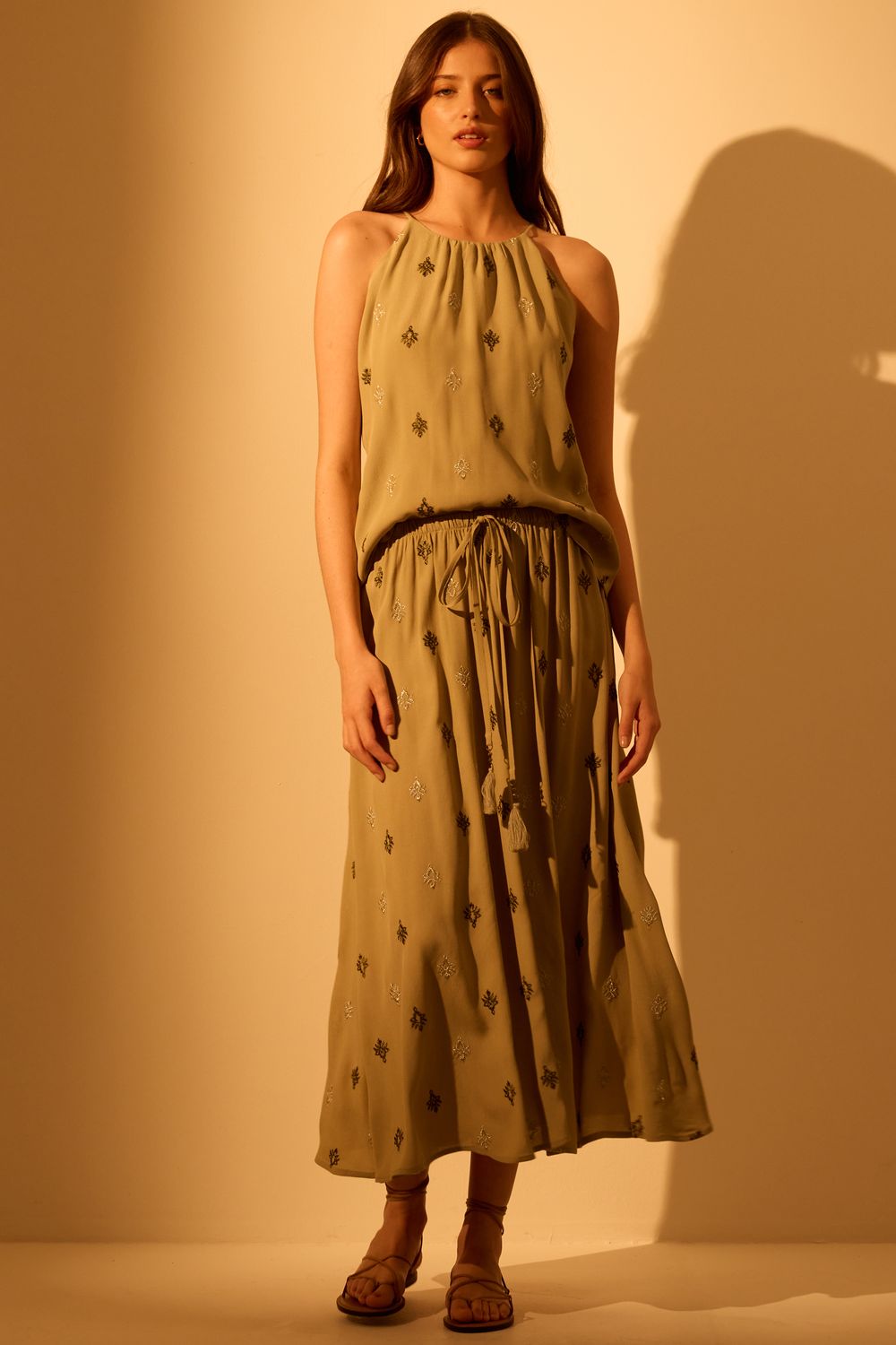 Saia Crepe Bordado - VERDE M - VERDE