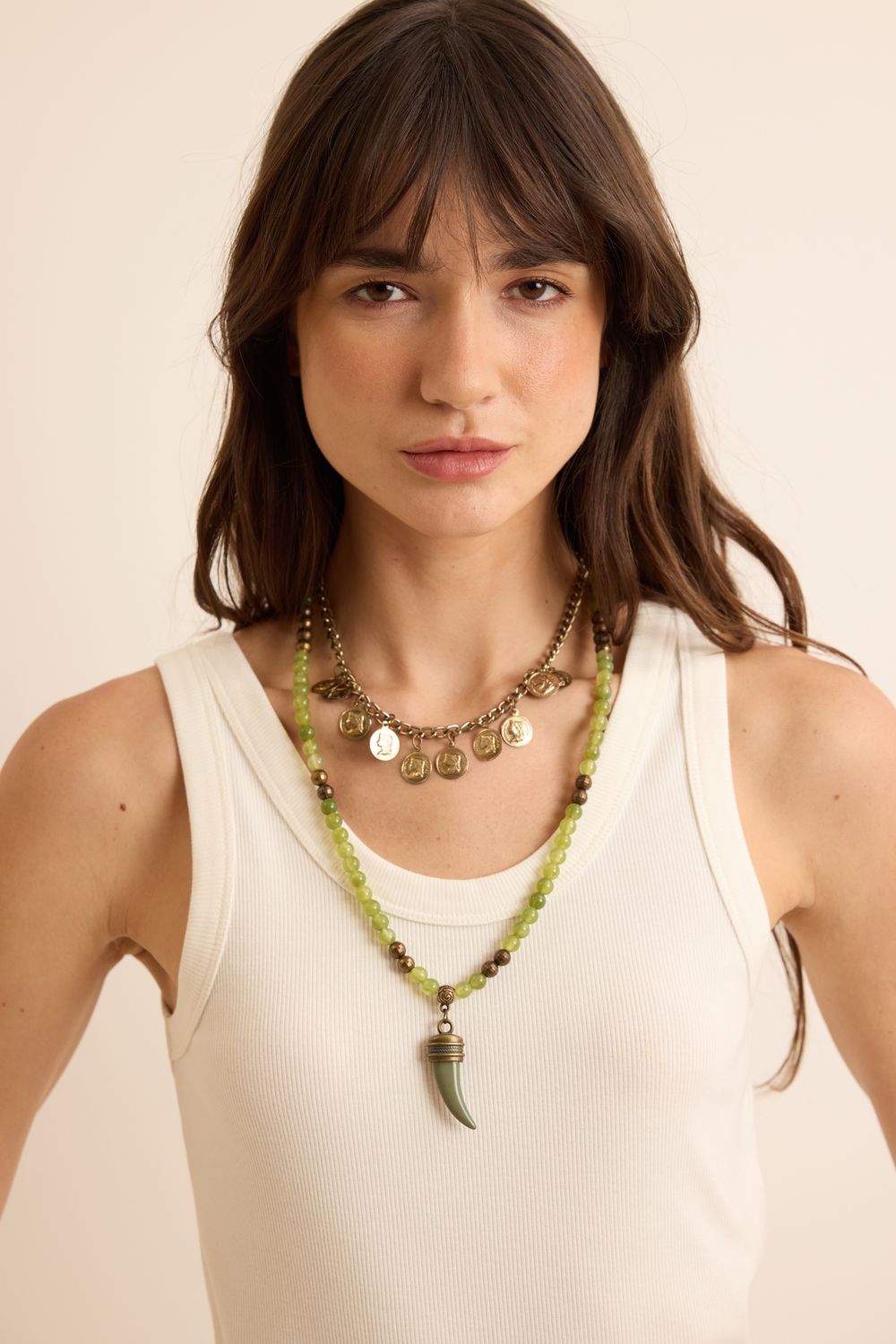 Colar Resina Dente e Medalhas - VERDE U - VERDE