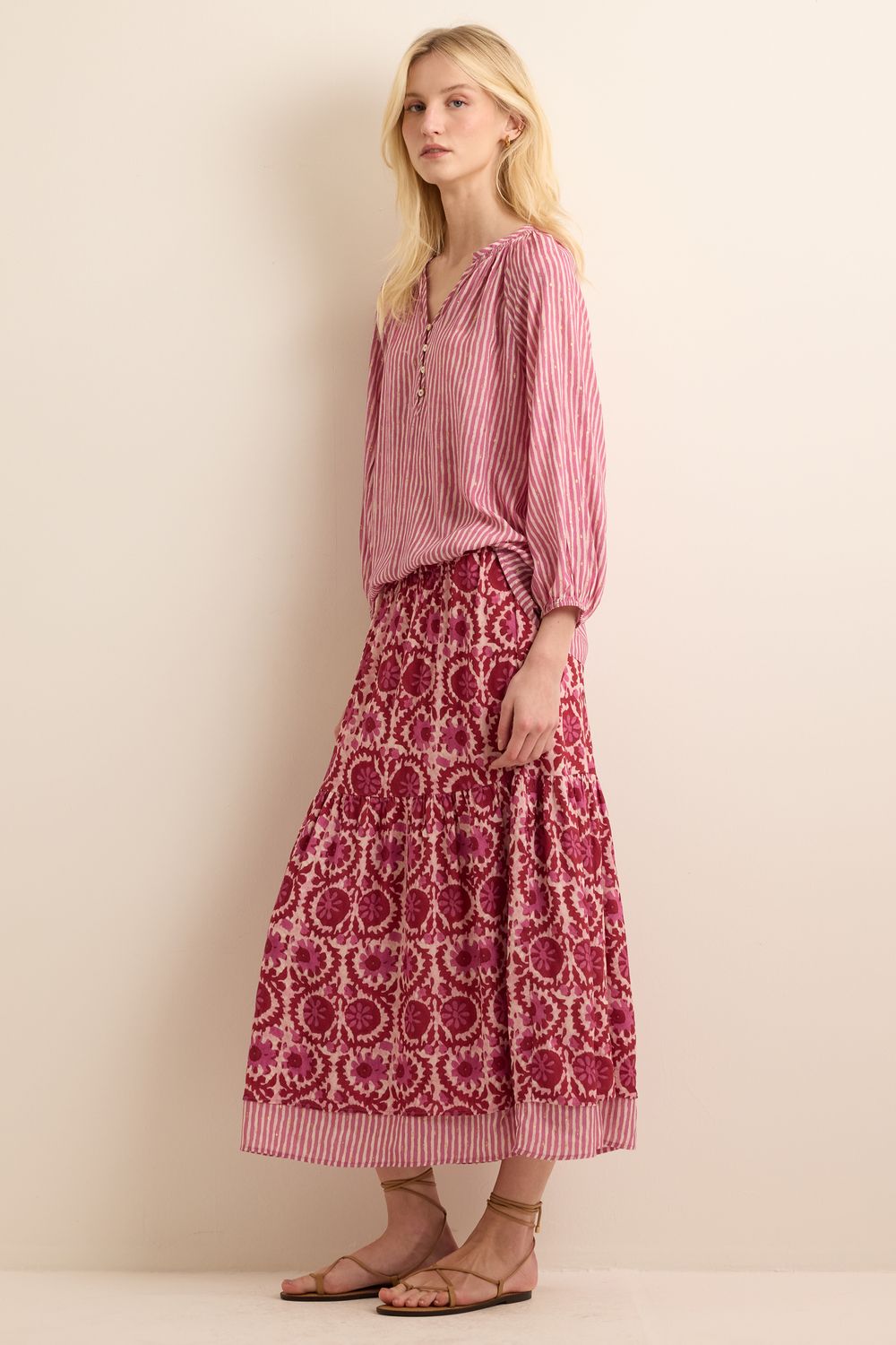 Saia Estampa Batik Barra Listra Gold - CEREJA M - CEREJA