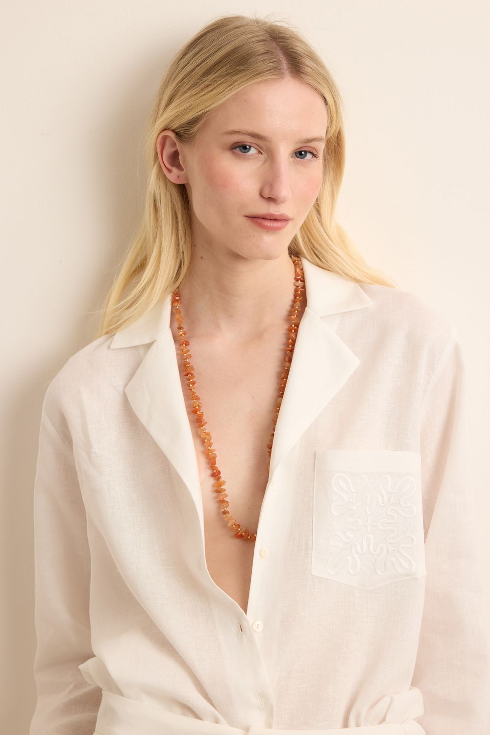 Colar longo Cascalho - CORAL U - CORAL