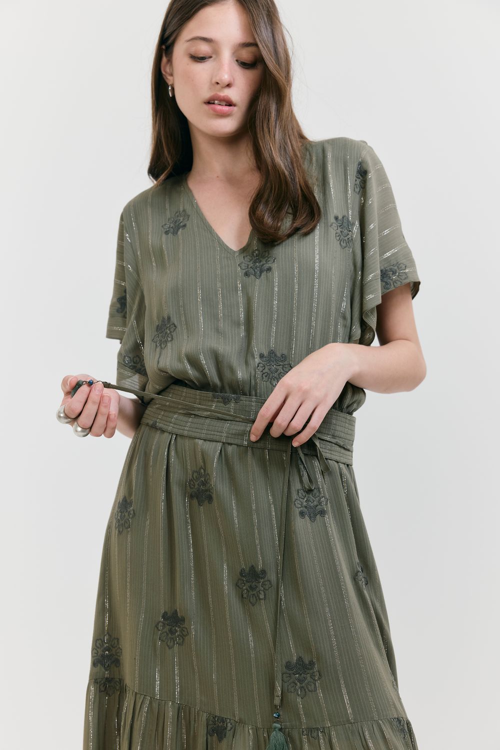 Vestido Bordado Chancellor Com Lurex E faixa - VERDE MILITAR PP - VERDE MILITAR Vestido Bordado Chancellor Com Lurex E faixa - VERDE MILITAR PP - VERDE MILITAR