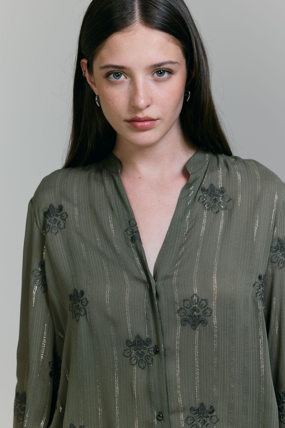 Blusa Bordada Chancellor Com Lurex - VERDE MILITAR PP - VERDE MILITAR Blusa Bordada Chancellor Com Lurex - VERDE MILITAR PP - VERDE MILITAR