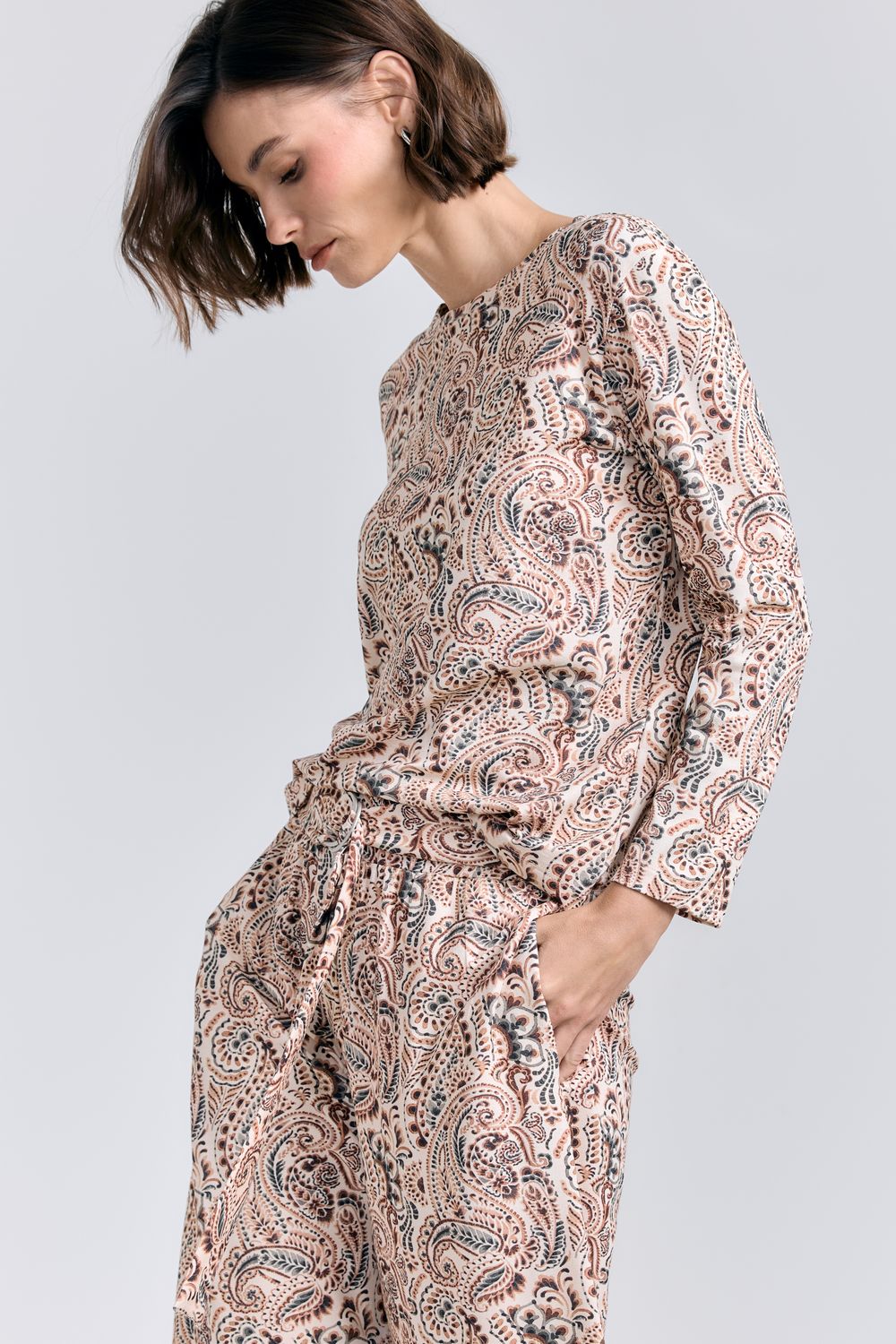 Blusa Malha Estampa Floral Pasley - CREME P - CREME