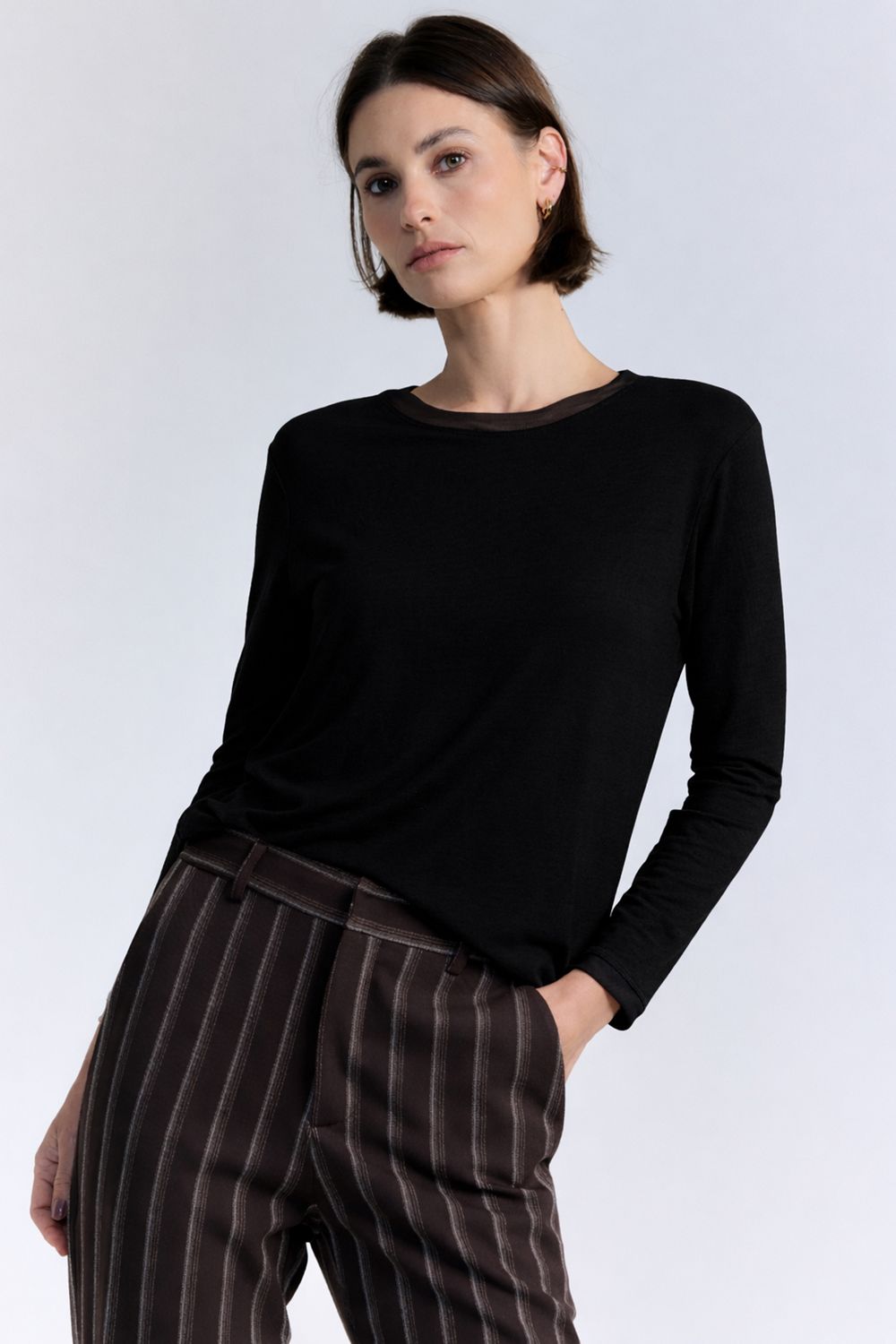 Blusa Malha Com Linho Detalhe Tule - PRETO PP - PRETO